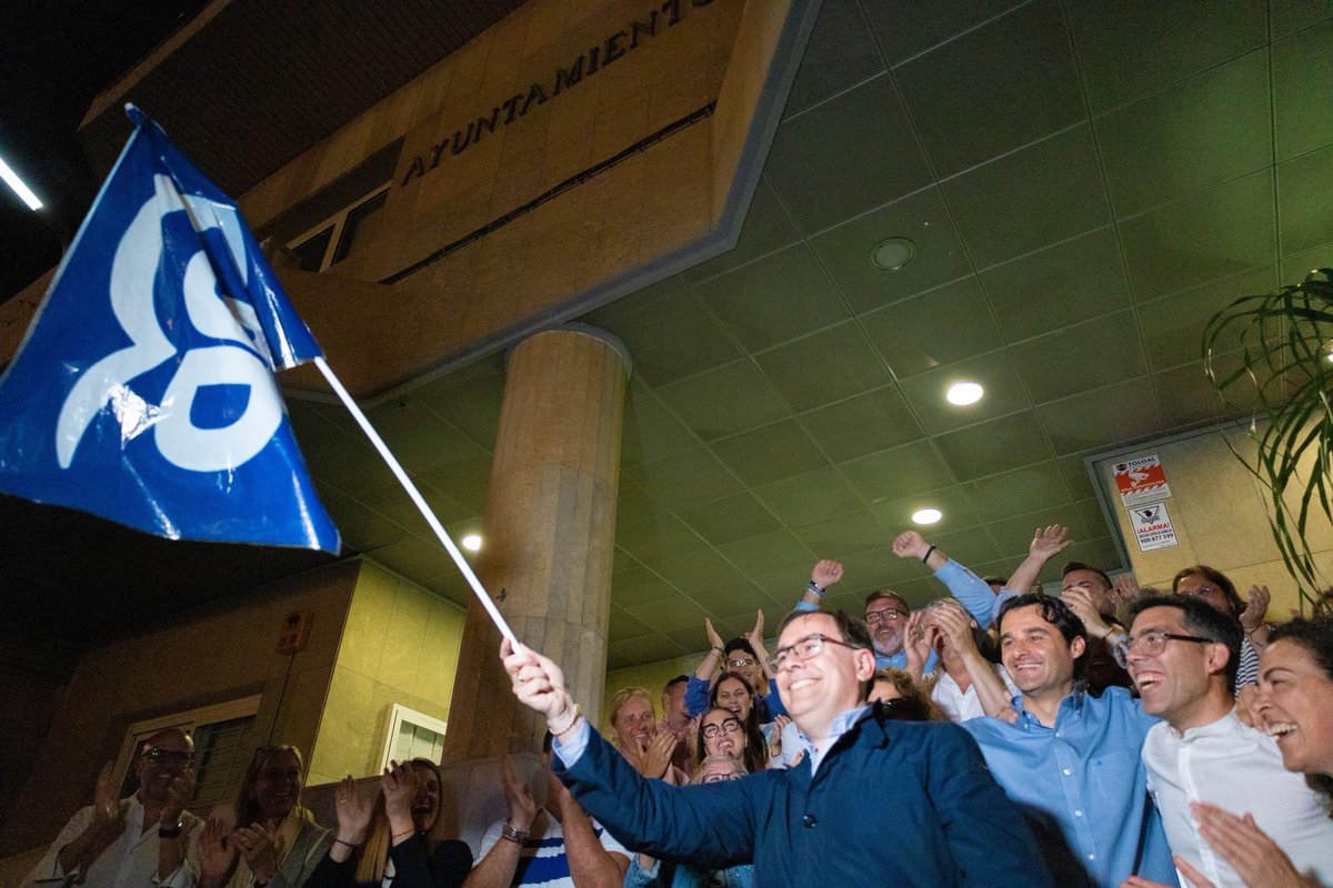 joaquintorrevie's tweet photo. Gracias Torrevieja https://t.co/XGp7Q28u5i