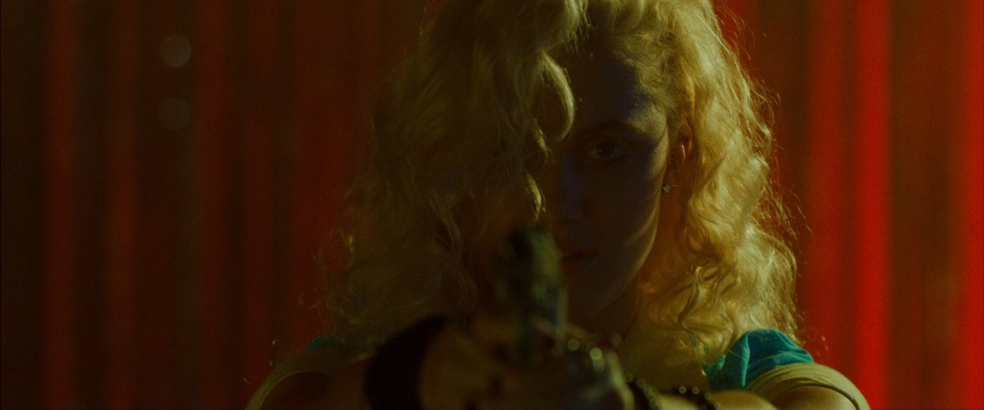 Happy birthday to Maika Monroe, star of The Guest, It Follows, Significant Other, and Watcher. 