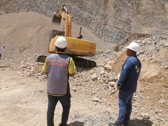 RT <a href="/IAMINSUCRE1/">IAMINSUCRE</a>: sigue trabajando por una minería segura y productiva en todo el estado #Sucre #SucreConMaduroMásSegún las 7 líneas estratégicas del Pdte.<a href="/NicolasMaduro/">Nicolás Maduro</a>, y las orientaciones del Gdor. Bolivariano Almte.@GPintoVzla 
#UniónSuramericana
