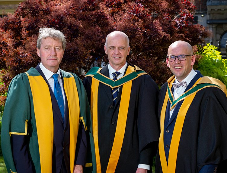 👏Congratulations to Professor James O'Donnell @RCSIPharmBioMol and Professor Chris Lynch @facdentistry, new Members of the Royal Irish Academy (MRIA). Membership of the RIA is the highest academic accolade in Ireland and a great honour for RCSI. 🔗rcsi.com/dublin/news-an…