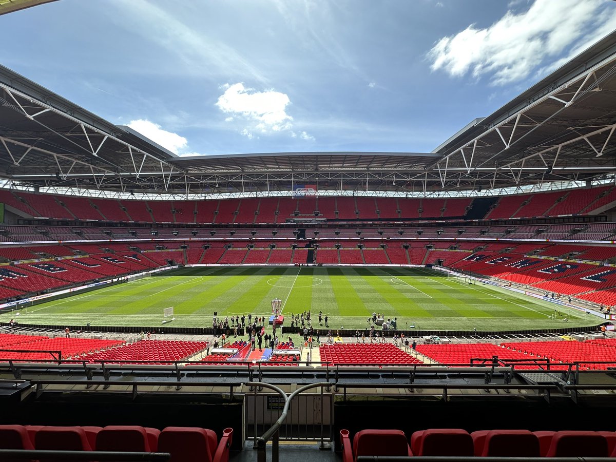 davidrichards's tweet image. #Wembley #empty #notforlong #swfc #SHEFFIELD
