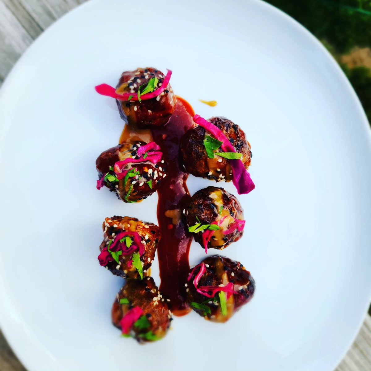 Girldadbbq's tweet photo. Chinese BBQ Meatballs with Tahini Aioli, Pickled Cabbage, Cilantro. These were amazing and were a hit with the fam! https://t.co/SfVi1uF6Gt