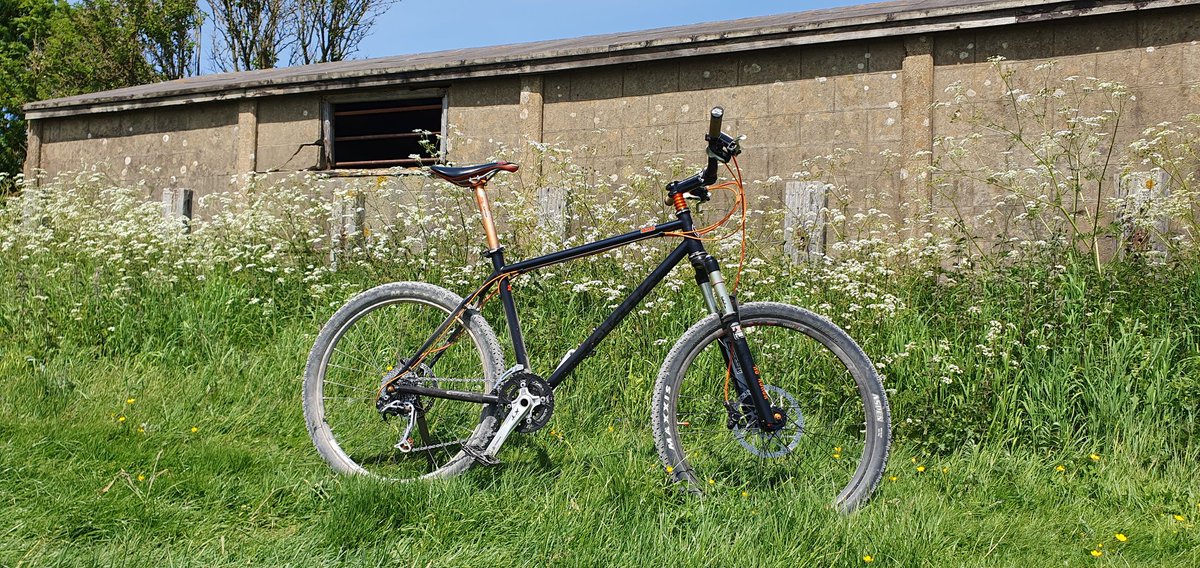 GwareddSteele's tweet photo. 9 today 🎂 🥳 🎉  Thanks @CoticLtd for selling me a peach 👌 https://t.co/7xX0GxNHqN