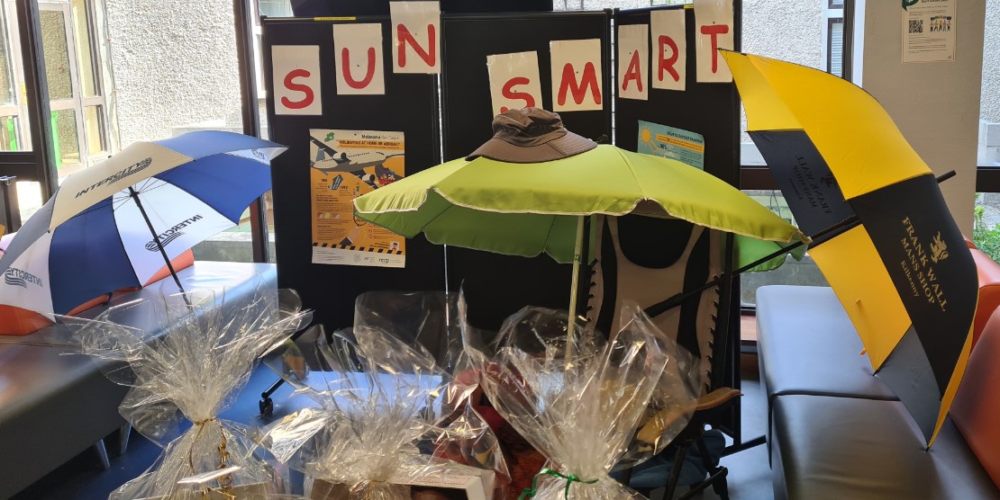 UHW_Waterford's tweet image. We know when the staff love their job- The dermatology team were full of fun today, but got the  message across. Great interaction and fun for all #followthesuncode  #UVindex #sunglasses #sunscreen #coverup #shade #sunscreen