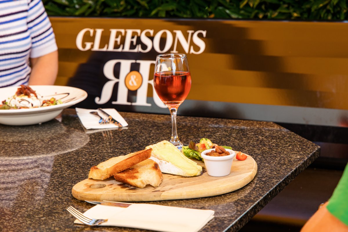 Keeping it light and delightful with lots of light lunch options available from our menu. 😊🍴  

#GleesonsRoscommon #Roscommon #Lunch #IrelandsHiddenHeartlands #VisitRoscommon