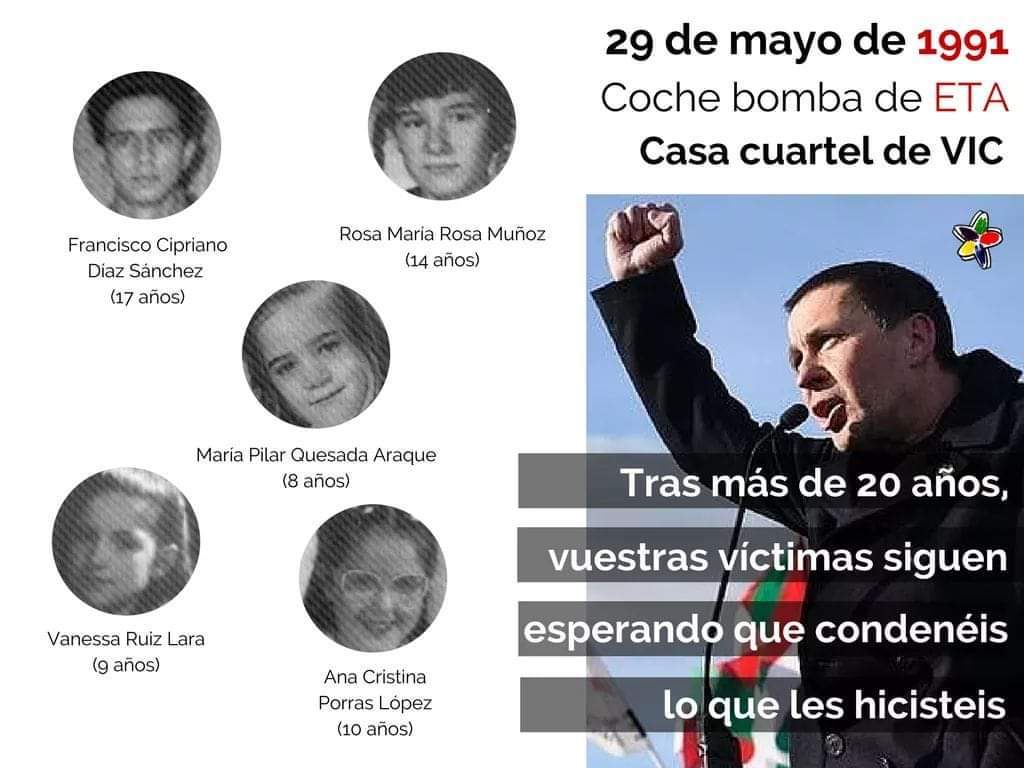 ConsuorF's tweet photo. #TalDíaComoHoy de 1991 #ETA cometió una masacre en la casa cuartel de la @guardiacivil de #VIC, vieron los niños jugando en el patio y lanzaron el coche con los 70kg de explosivos, mataron a 5 de ellos y otros 5 adultos. Su objetivo: los niños.

#ataudesblancos

Ésto era ETA viva https://t.co/bFrGXKo9zJ