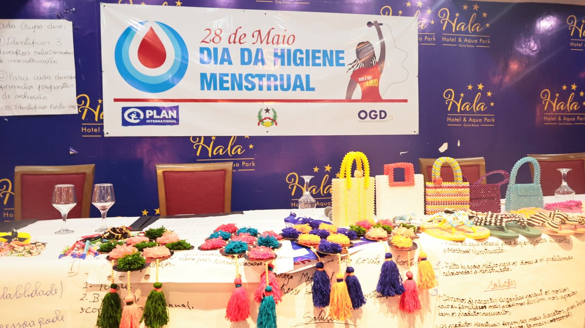 PlanGnb's tweet photo. Young girls in Guinea Bissau are taking part in a training workshop within the framework of Menstrual hygiene day.Through this initiative #Plangnb is contributing to the economic empowerment of girls hence putting an end to period poverty. #MHD2023 https://t.co/zFxMzw7OMR