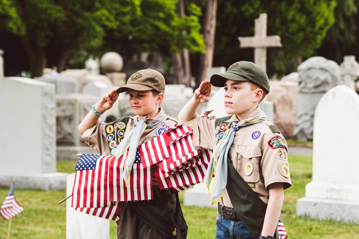 🇺🇸On this Memorial Day, may we take a moment to reflect on the selflessness, valor, and unwavering dedication of those who laid down their lives for our nation. #NeverForget #HonorThem #DutyHonorCountry

@USArmy | @GoArmy | @SecArmy | @DeanUsma | @boyscouts | @girlscouts