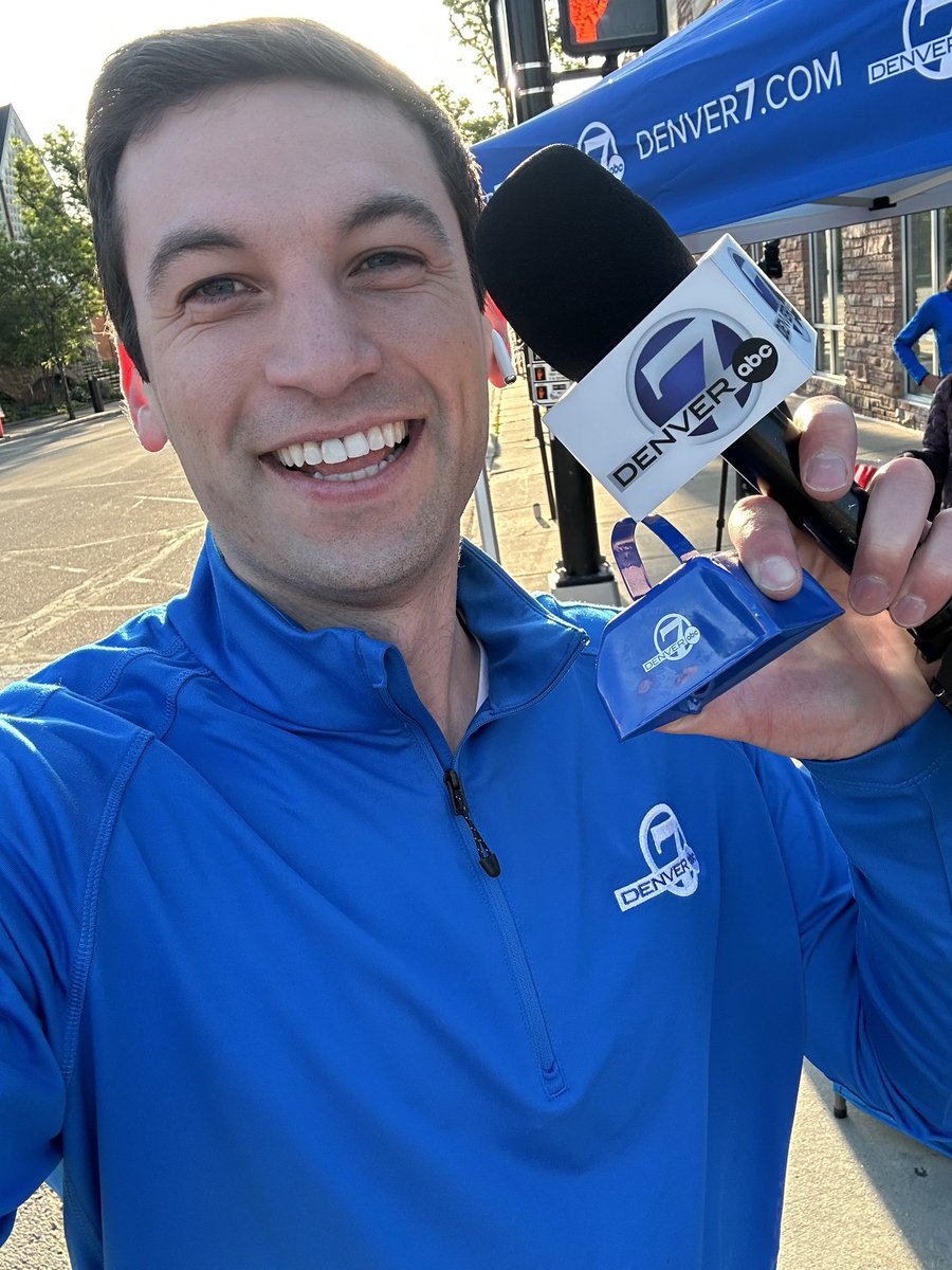 DannyNewTV's tweet image. I got a fever! We are live at the @DenverChannel cheer tent with all of the Denver7 merch for BOLDERBoulder 🥳🏃🏼‍♂️🏔️