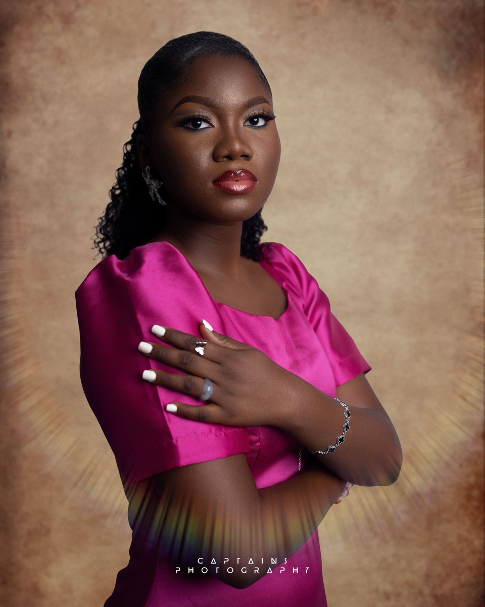 BankolePraise1's tweet photo. It was my birthday yesterday!!!
I didn't get to post here, so here you go🤍.
#may #May28 #birthdaygirl https://t.co/6uYqvB03ca
