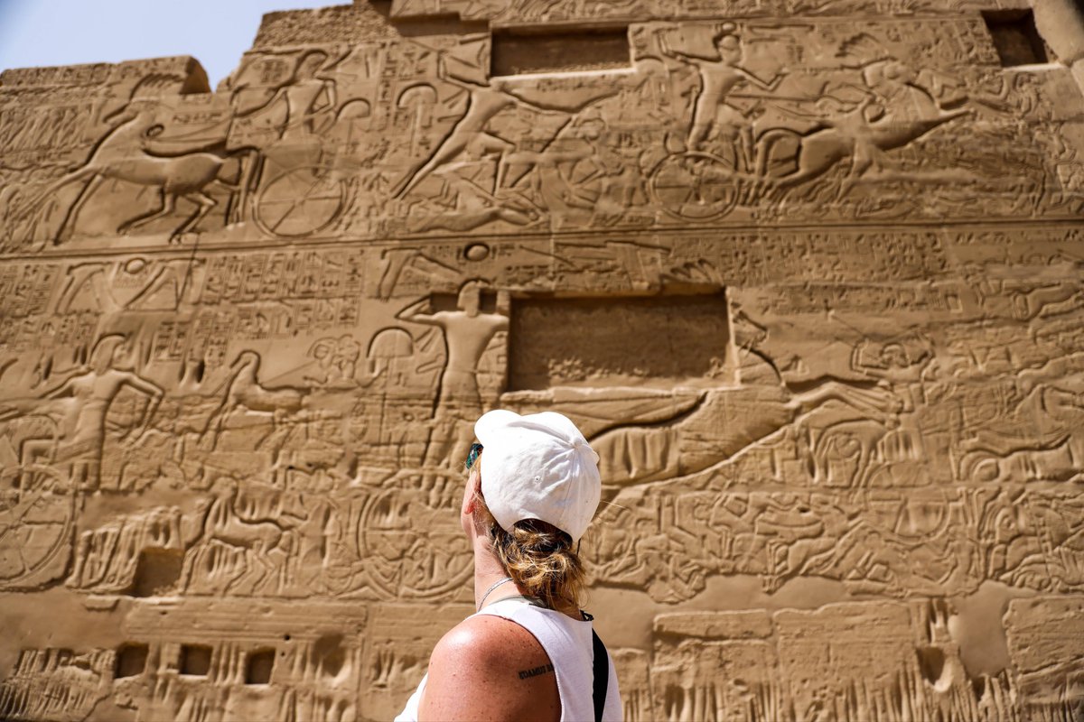 Wherever you go, may your spirit find peace and your mind filled by curiosity.  
📸 Karnak Temple, #Luxor #Egypt
.
#ancientegypt #egyptology #travelblogger #ancient #history #explore #archaeology #egyptology