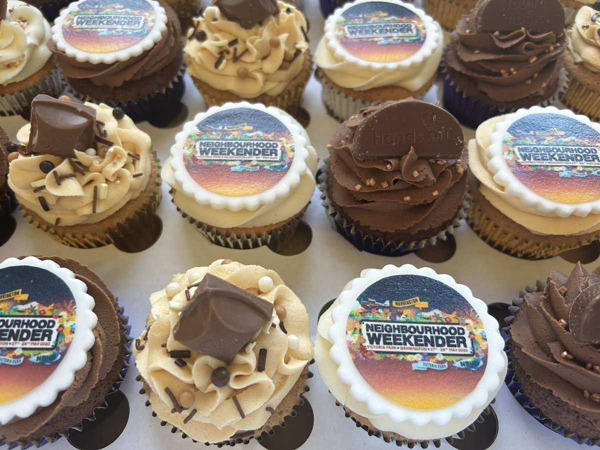 saddleworthbake's tweet photo. Cupcakes for @nbhdweekender festival in Warrington! Vanilla, choc &amp; salted caramel for the artist catering area. Thanks Sarah at Feast Tour Catering for asking me to do them!😋 #nbhdweekender #festival #warrington #cupcakes #artistcatering #saddleworth #oldham #baking #feast https://t.co/EQg36zWySS
