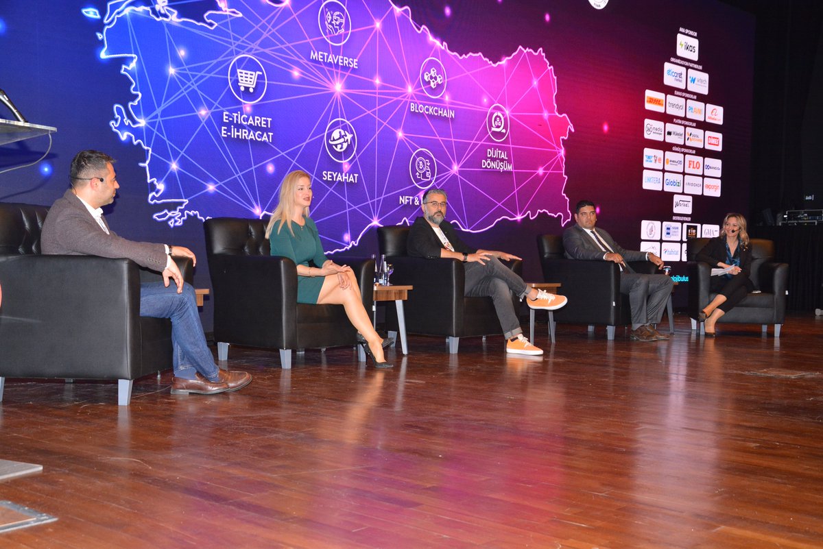 Türkiye Teknoloji Buluşmaları “ETİCARET İLE BÜYÜYEN DÜNYA” Paneli Katılımcıların Yoğun İlgisini Gördü.
 
Panelistlerimize Teşekkür Ederiz;
 
#turkiyeteknolojibulusmalari #teknolojibulusmalari #teknoloji #eskişehir