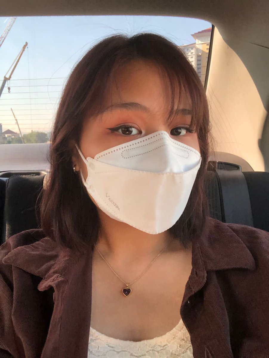 icsmksh's tweet image. Psst- we’ve got fun facts on our Vice Treasurer, Rachel

i love anything horror, horror movies, horror games, horror analogs, truly my cup of tea. It just lets me sleep better at night with the comfort of it :D . ✎