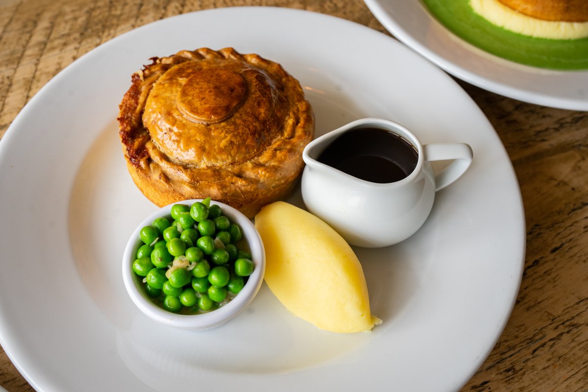 Catch up with friends and family while you feast! 🍴 It's the last day to enjoy one of our spectacular pies before it's back to work, so come join us for some treats! 🤩 #bankholidayweekend