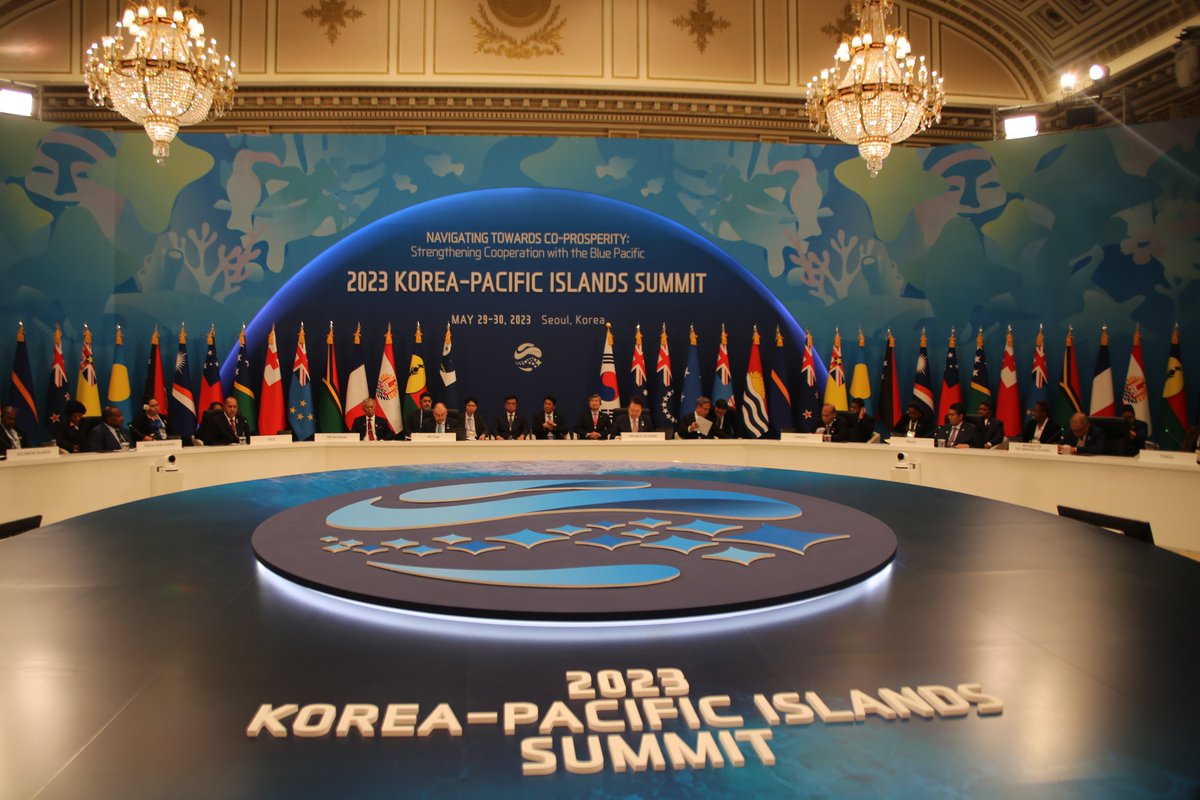 ForumSEC's tweet photo. "If you want to work in our region, you need to work with us so that your efforts complement and strengthen ongoing efforts at the national and regional level."
-- Forum Chair, PM Mark Brown at the Inaugural #KoreaPacificLeaders Summit https://t.co/5qdDiYCEP2 
#Pacific2050 https://t.co/tKWAEm2CLg