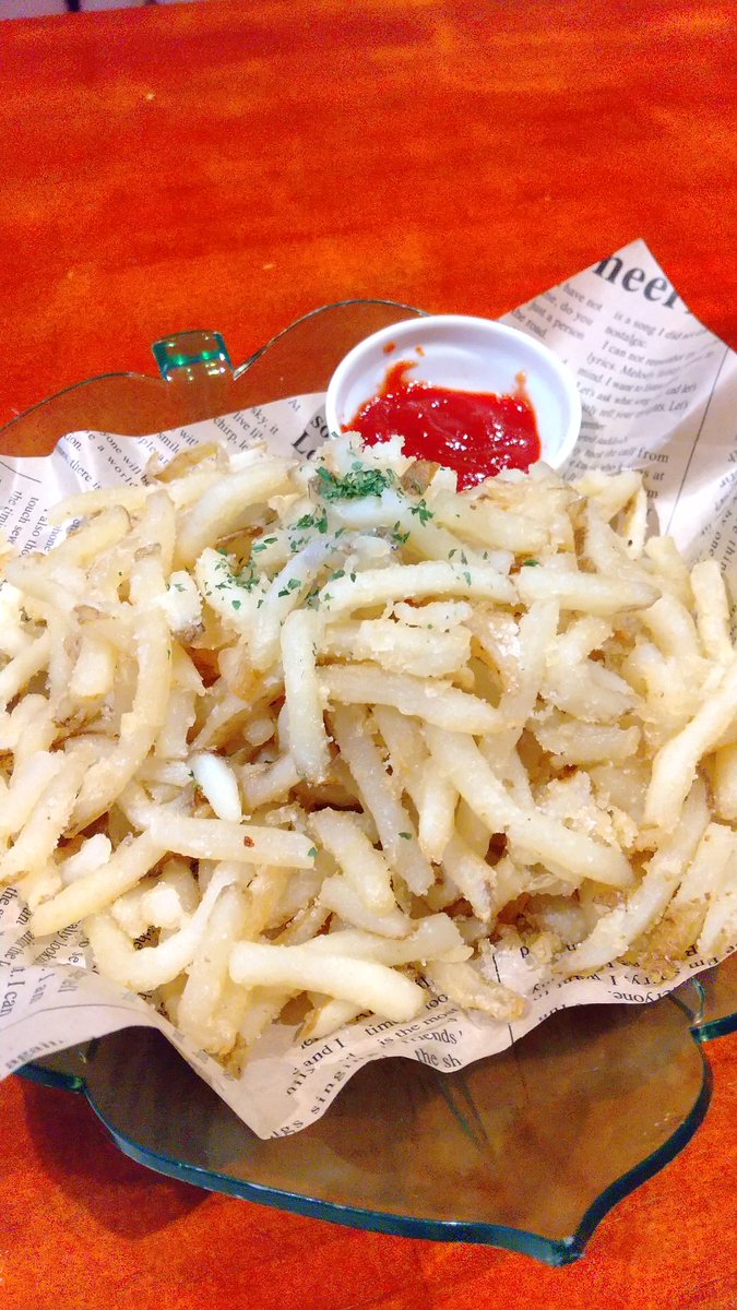 「カラオケでポテト頼んだら、およそポテトとは思えないようなシナシナでしょっぱすぎて」|KEN-KENのイラスト