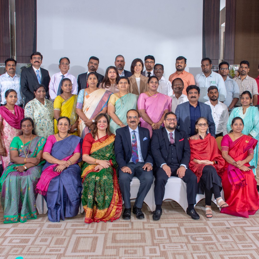 DataFlowGroup's tweet photo. 🇮🇳 The DataFlow Group recently hosted a seminar in Chennai, India, on the importance of #equivalency in overseas #employment . 
Topics discussed: 
1️⃣ Background checks
2️⃣ Education equivalency
3️⃣ Fighting document fraud

Thanks to all involved! 🤝
#GlobalWorkforce #DocumentFraud https://t.co/yurfqaGFIO