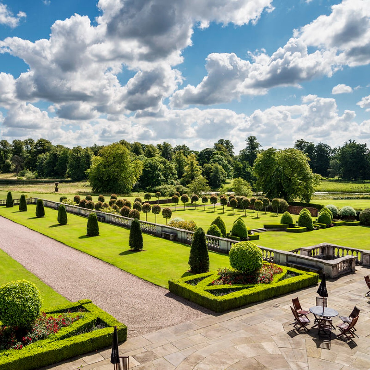 A perfect week for #NationalBBQWeek 👨‍🍳 ☀️ We offer the perfect destination for team away days & special celebrations.  Get in touch for some #eventideas 
#eventprofs #corporateawaydays #eventvenue #eventplanning #luxuryevents #eventinspiration