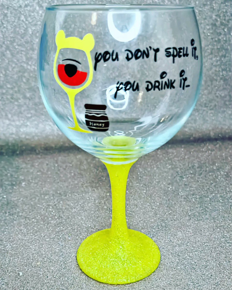 mark_brough85's tweet photo. Join us in the Hundred Acre Wood with our Winnie the Pooh gin glasses! 🍯🐻 Pooh, Tigger, Piglet, Eeyore - your fav? Every sip is a charming nostalgia trip! #WinnieThePooh #GinGlasses #HandmadeUK #DisneyGifts #UniqueGifts #DisneyGram #DisneyLife #PoohBear #Tigger #Piglet #Eeyore https://t.co/OfntxjiKkH