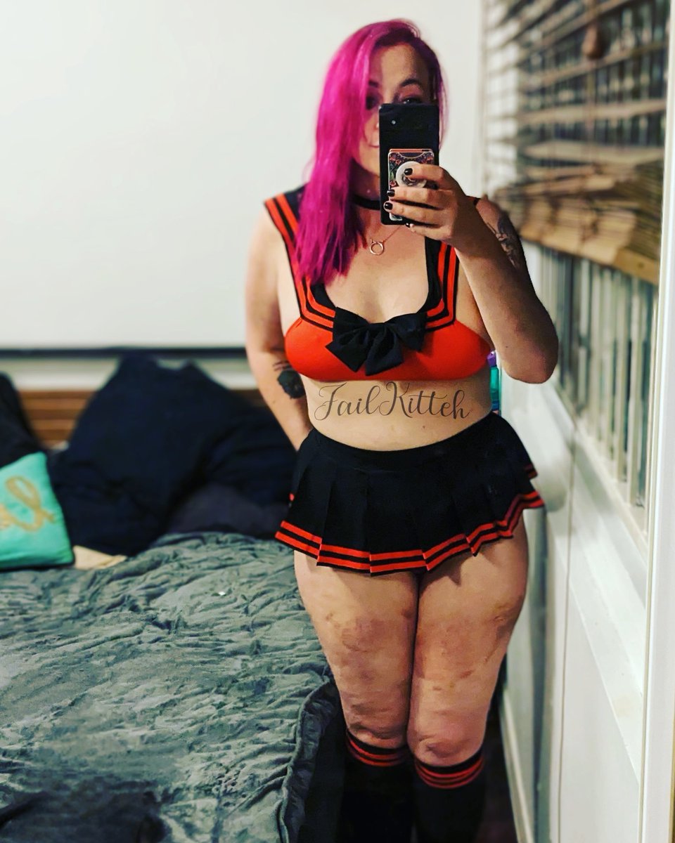 FailKitteh's tweet photo. I definitely earned my detention and punishment on Saturday night 😅

#OFgirls #onlyfans_girl #onlyfansbabe #onlyfansbdsm #kink #bdsm #bdsmbabe https://t.co/sbFgz7pjqw