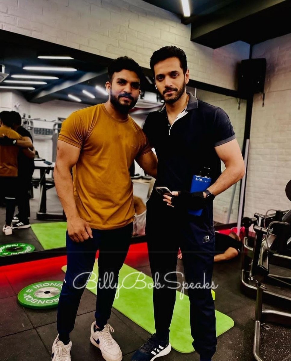 Wahaj's Mantra 

Kaam Kaam Kaam 
Din Raat Karein Hum Kaam
Jab Kaam Se Thak Jaye 
Tou Khoob Karien Hum Gym 💪🏻

#WahajAli #Murtasim #Saad #TereBin #MujhePyarHuaTha #MPHT #KahaniSuno #Jurm #Daniyal #22Qadam #Junaid @iamwahajali