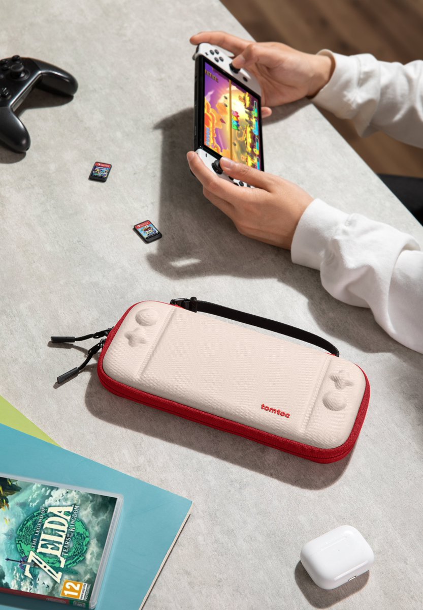 tomtoc_official's tweet photo. ⚪️ 🔴 ⚪️ 🔴 ⚪️ 🔴 What does this color remind you of...?

Your answer 👇👇👇
(hints: nintendo. February 21, 1986)

🇺🇸 🇬🇧 🇩🇪 available now https://t.co/vszrGaPbdB