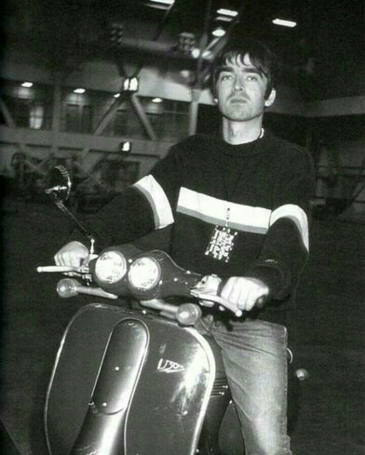 Happy Birthday Noel Gallagher! 