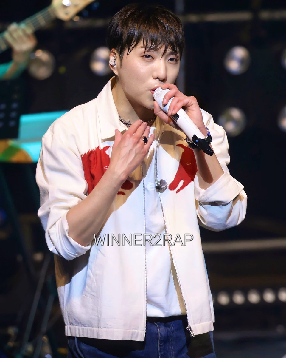 winner2rap's tweet photo. 230506 어썸 스테이지 HQ

Winner Awesome Stage In Busan 
@official_yoon_ 💙

#WINNER #위너 #YOON #승윤 #강승윤 #KANGSEUNGYOON 
#Winner2rap #HKIC #어썸스테이지 
#위너부산 #위너어썸 #어썸스테이지위너 #WINNER_AwesomeStage https://t.co/LoOVaSG2l7