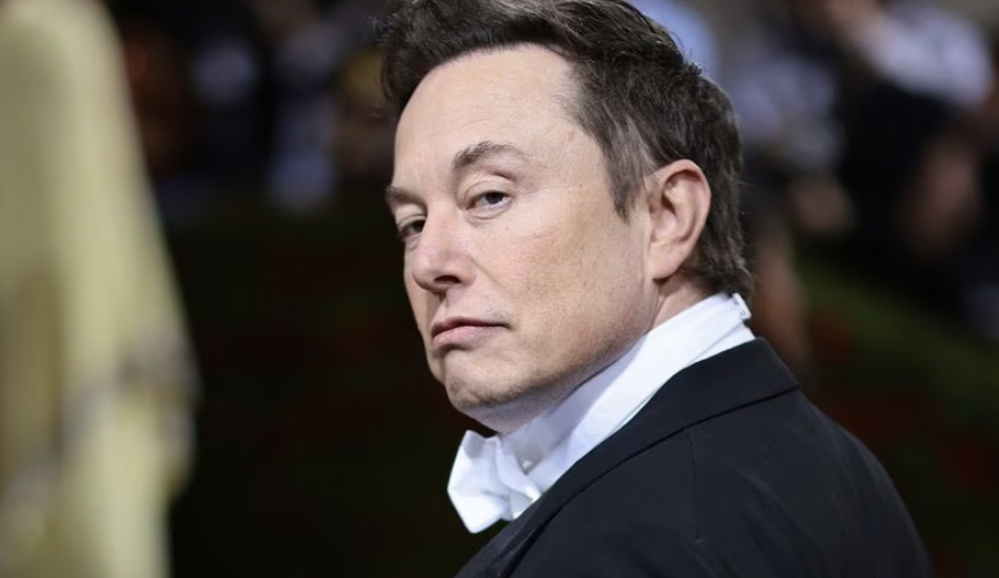 CerfiaFR's tweet photo. 🇪🇺 FLASH | Après que Elon #Musk a décidé de ne pas se conformer aux nouvelles normes européennes sur les réseaux sociaux, Twitter pourrait être interdit en Europe. https://t.co/IZeZJ8cMh0