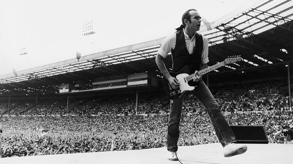 Happy 74th Birthday to the legendary singer-songwriter, guitarist and last remaining original member of #StatusQuo #FrancisRossi 🎉