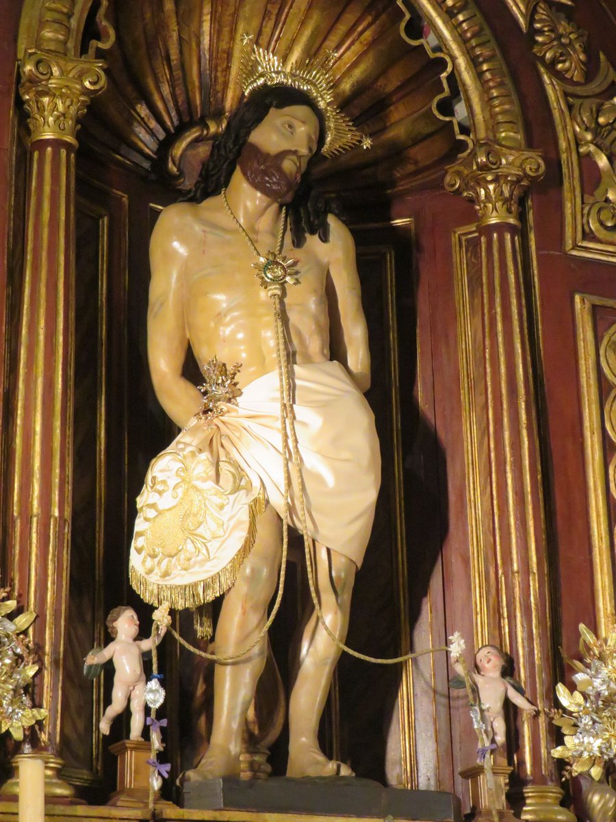 SCdelaSalud's tweet photo. Hoy comienza el triduo al Santo Cristo de la Salud, patrón de Málaga y su ayuntamiento. A las 19:30h celebraremos el mismo en su templo de C/Compañía, junto a la Plaza de la Constitución.
¡Malagueño, acude a sus plantas!
#CofradiasMLG https://t.co/bcMQUD1Nc9