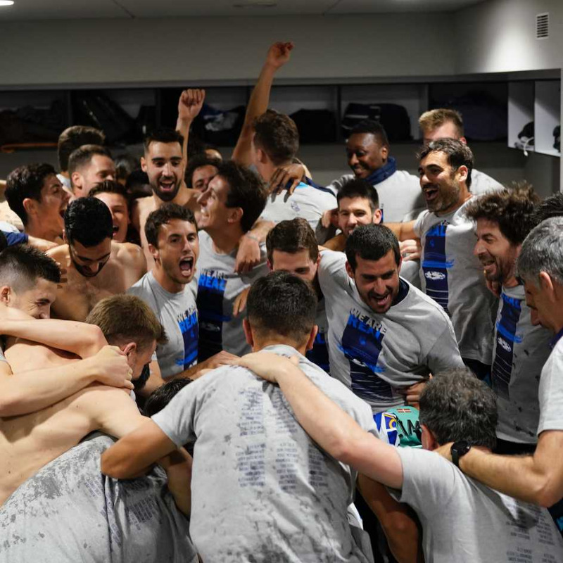 RealSociedad's tweet photo. 🌟 𝗗𝗲 𝗠𝗮𝗱𝗿𝗶𝗱 𝗮 𝗹𝗮𝘀 𝗲𝘀𝘁𝗿𝗲𝗹𝗹𝗮𝘀 🌟

🇪🇺 En la 𝐂𝐇𝐀𝐌𝐏𝐈𝐎𝐍𝐒 𝐋𝐄𝐀𝐆𝐔𝐄 van a ver a la 𝐑𝐄𝐀𝐋!!!

#WeareReal | #AurreraReala