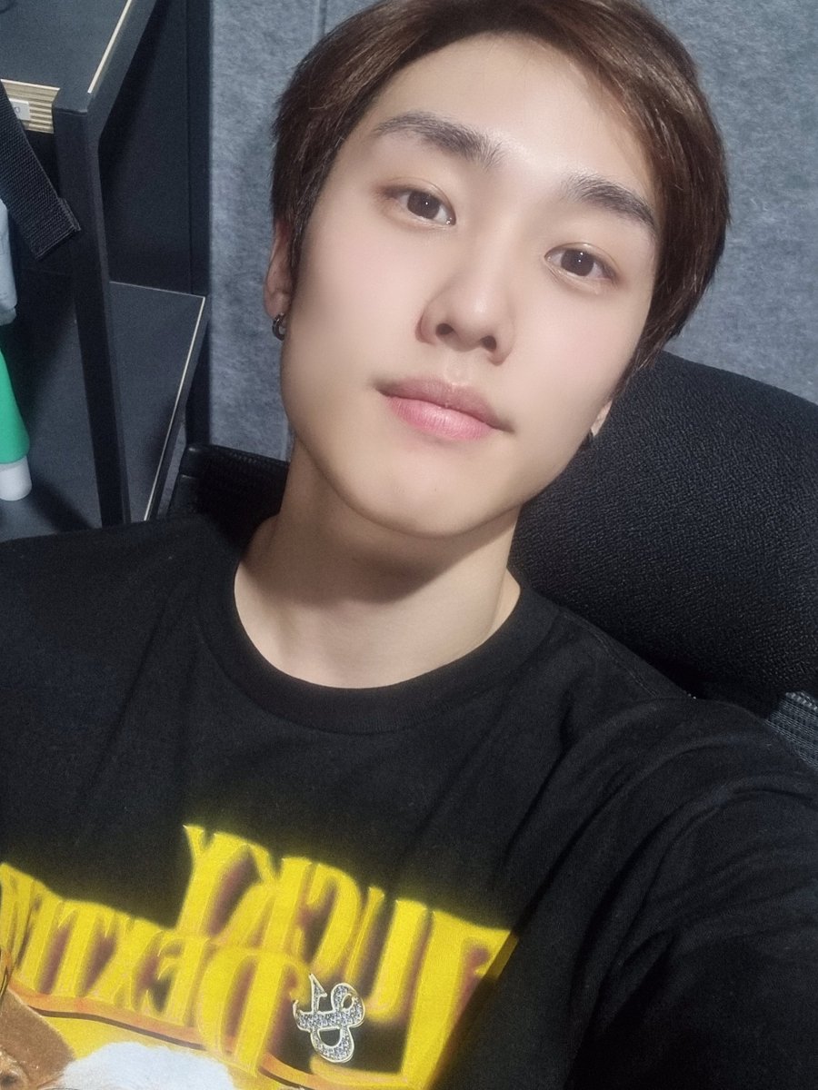 WE_THE_BOYZ's tweet photo. https://t.co/KFOvrGQjak