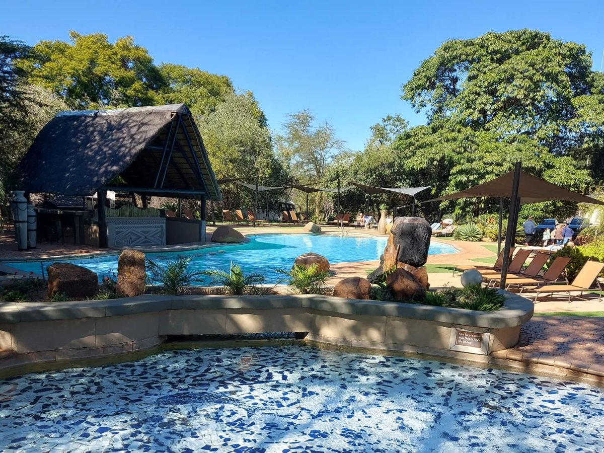 TourvestDM tweet media