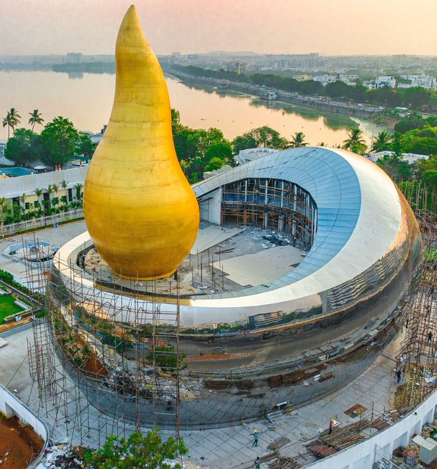 FxSWowFaUAECq7l?format=png&name=small