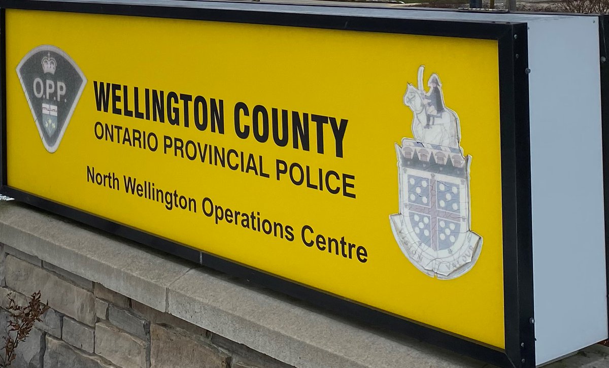 Wellington County OPP continue to investigate a fatal collision near Mount Forest between 3 vehicles. #OPP #MountForest #WellingtonCounty 

FULL STORY: theranch100.com/opp-investigat…
