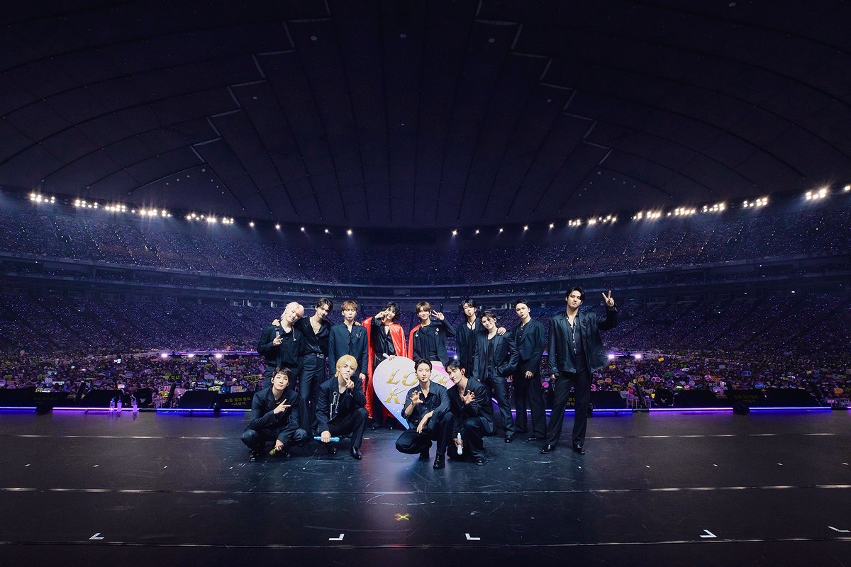 leejihooy's tweet photo. In the day 2, the Tokyo Dome stage set the backdrop for an unforgettable FANMEETING ‘LOVE,’ where our hearts intertwined with those of our incredible CARATs. The energy in the air was palpable, as we laughed, sang, and shared precious moments together. https://t.co/JjRvWl40RS