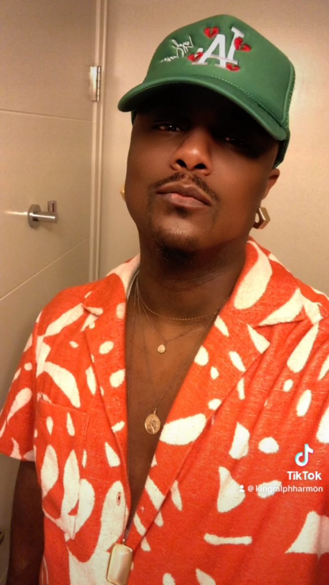 iGQRalph's tweet image. Just Me 💫 #Ralph #DCNights #SelfLove