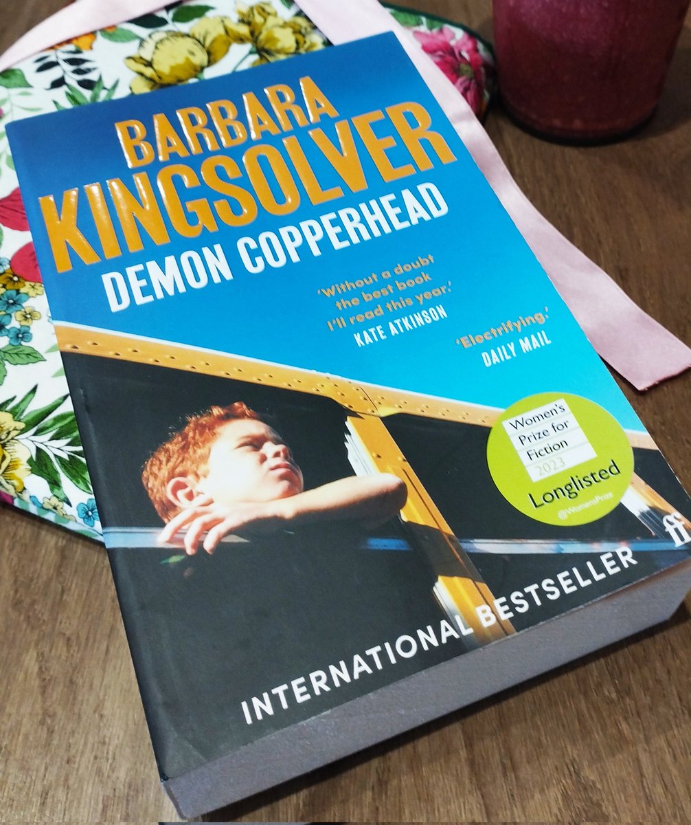 Emma 📚🏳️🌈💗 (booktwt) tweet media