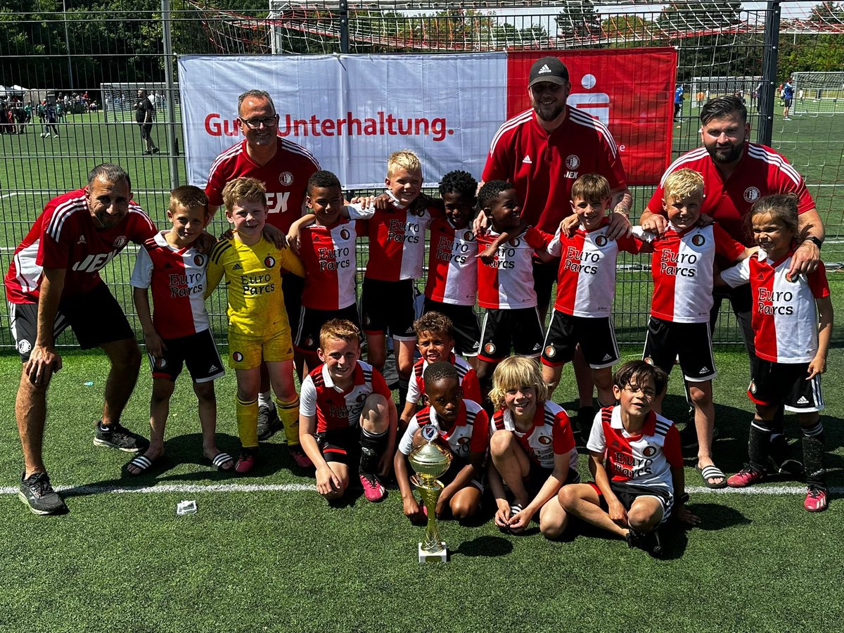 KenanKoseoglu's tweet photo. Winnen went nooit! Dit jaar van de 4 finales 3x gewonnen. 
Building Champs!
#feyenoord #academy #rotterdam https://t.co/EjtkbCAxlq