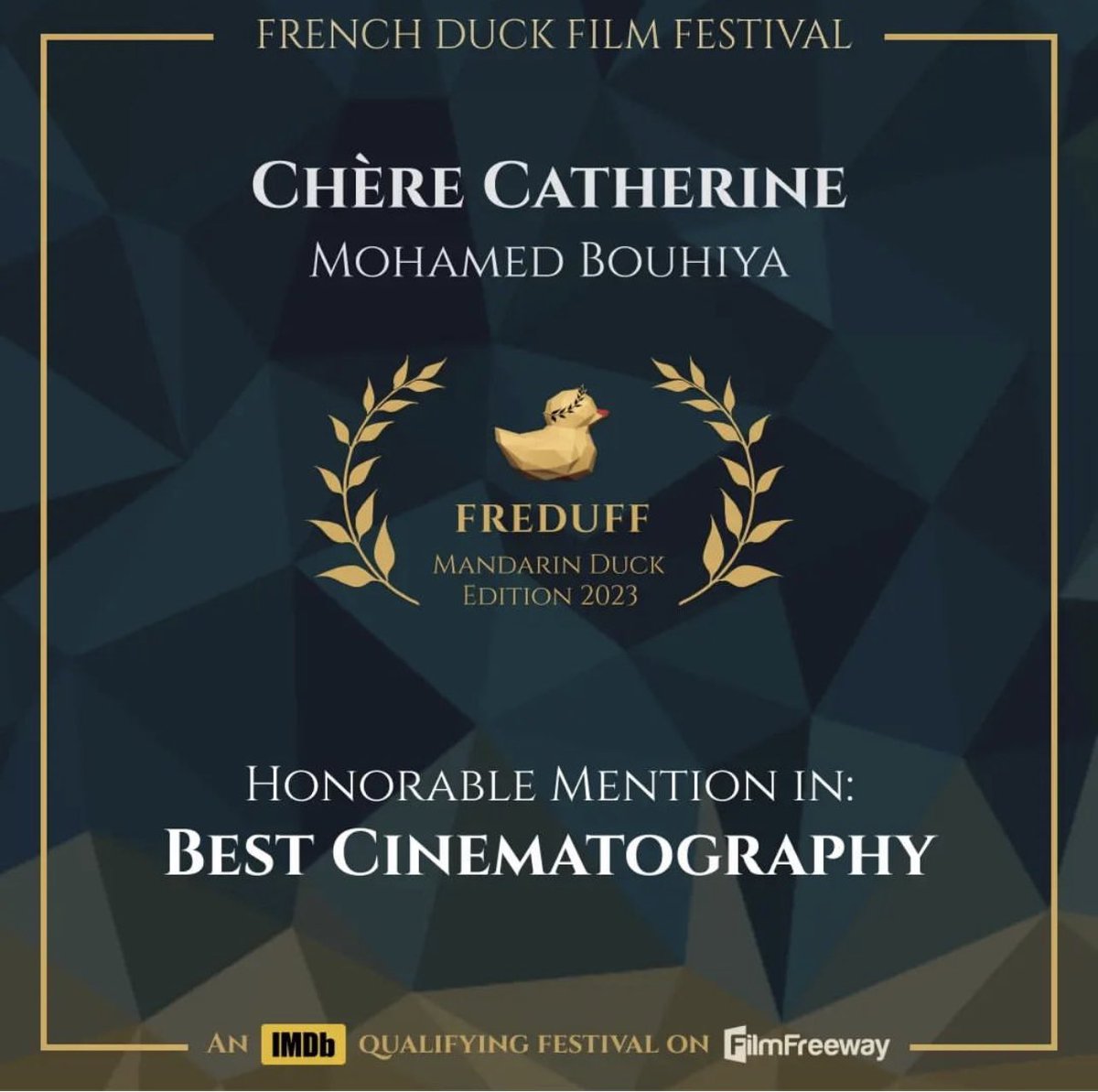 #Premierslauriers « Chère Catherine » 1er court réalisé par Louis Lafont(mon mien oui😍) reçoit une mention spéciale dans la catégorie Meilleure Photographie, DOP Mohamed Bouhiya au <a href="/frenchduckff/">The French Duck Film Festival</a> 🦆
👏👏👏👏👏 Hâte de voir la suite😍