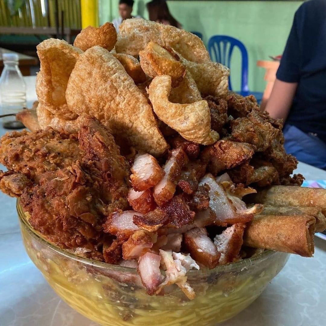 fallonsposting's tweet photo. batangas lomi 🤤 https://t.co/RDKIQZx9Ig