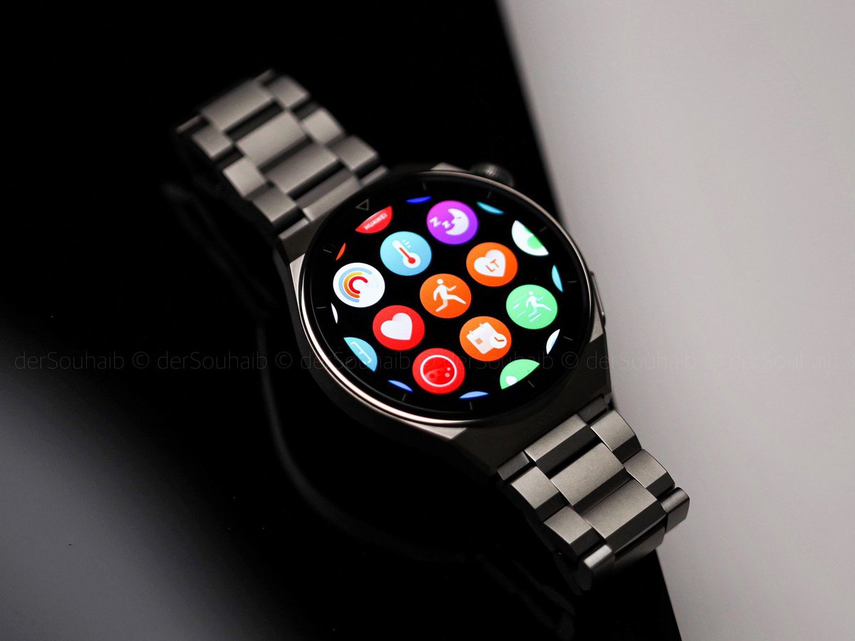 ساعات #HuaweiWatchGT3Pro من أجمل الساعات الذكية الموجودة في السوق من ناحية التصميم والفخامة وجودة مواد التصنيع.
تمتاز كذلك بإمكانية اقترانها بجميع الأجهزة سواء التي تعمل بنظام Android أو iOS، بالإضافة لميزة صمود بطاريتها لأسبوعين مقارنةً بيومين فقط لساعات أبل وسامسونج.
أتمنى ممن…