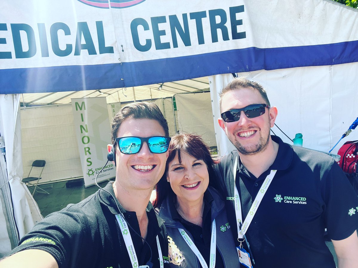 ed_langford's tweet image. Tired is an understatement but what a weekend @Bournemouth7s festival. Big thanks to the team (all fifty of them) for being ace! #TeamECS #DoItRight