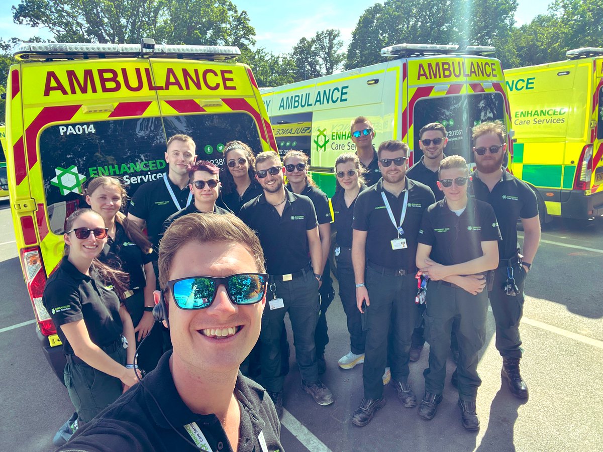 ed_langford's tweet image. Tired is an understatement but what a weekend @Bournemouth7s festival. Big thanks to the team (all fifty of them) for being ace! #TeamECS #DoItRight