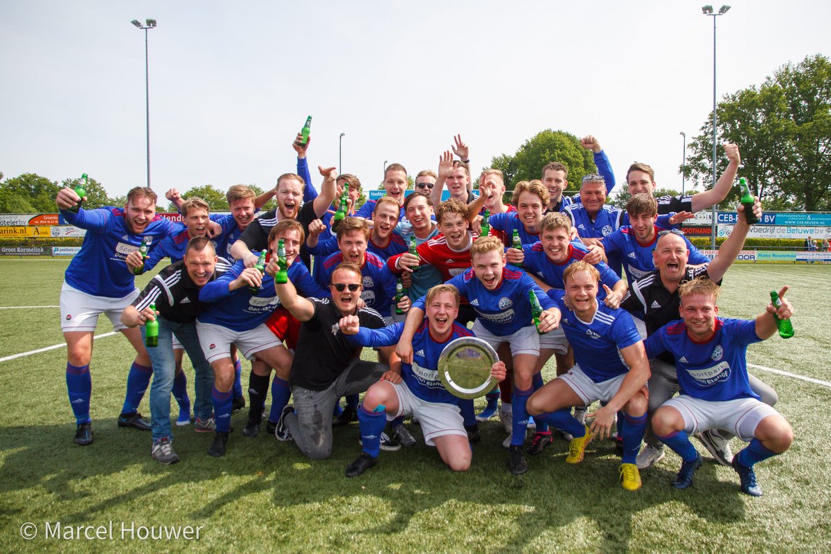 svgrol's tweet photo. Grol 3 wint met 2 - 1 van Vorden 2. KAMPIOEN!!!
Van harte gefeliciteerd!!! Maak er een mooi feest van!!! https://t.co/kmITEynLMs
