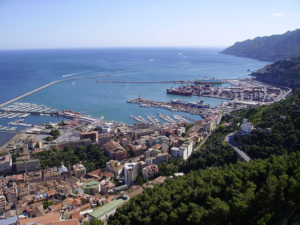 italya, salerno..

istanbul şile amk muhteşem bi yer