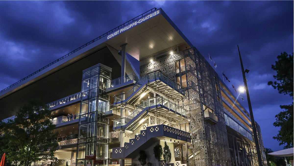 WConranDesign's tweet image. Première frappe pour @rolandgarros 2023 !
 
C&apos;est l&apos;occasion de vous repartager le territoire architectural qu&apos;on a créé en 2021 !  

👉wcie.fr/projet/roland-…