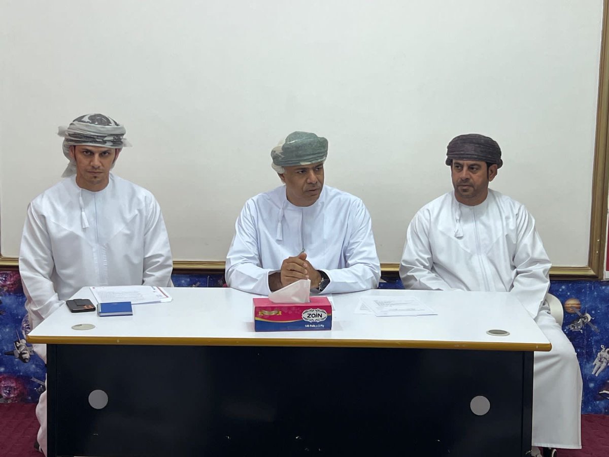 اجتماع اللجنة المحلية لامتحانات دبلوم التعليم العام للعام الدراسي ٢٠٢٢/٢٠٢٣م برؤساء المراكز الامتحانية لاستعراض جاهزية #التعليمية لأداء الطلبة امتحاناتهم للفصل الدراسي الثاني الدور الأول.
#تعليمية_البريمي #مدارس_البريمي